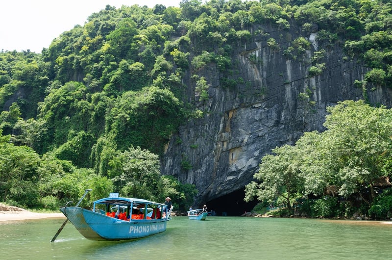 Underwater caves